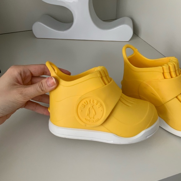BUTLER Rockhopper Overshoe Kids Rubber Waterproof All Weather Yellow Size 5 6 7 - Picture 7 of 15